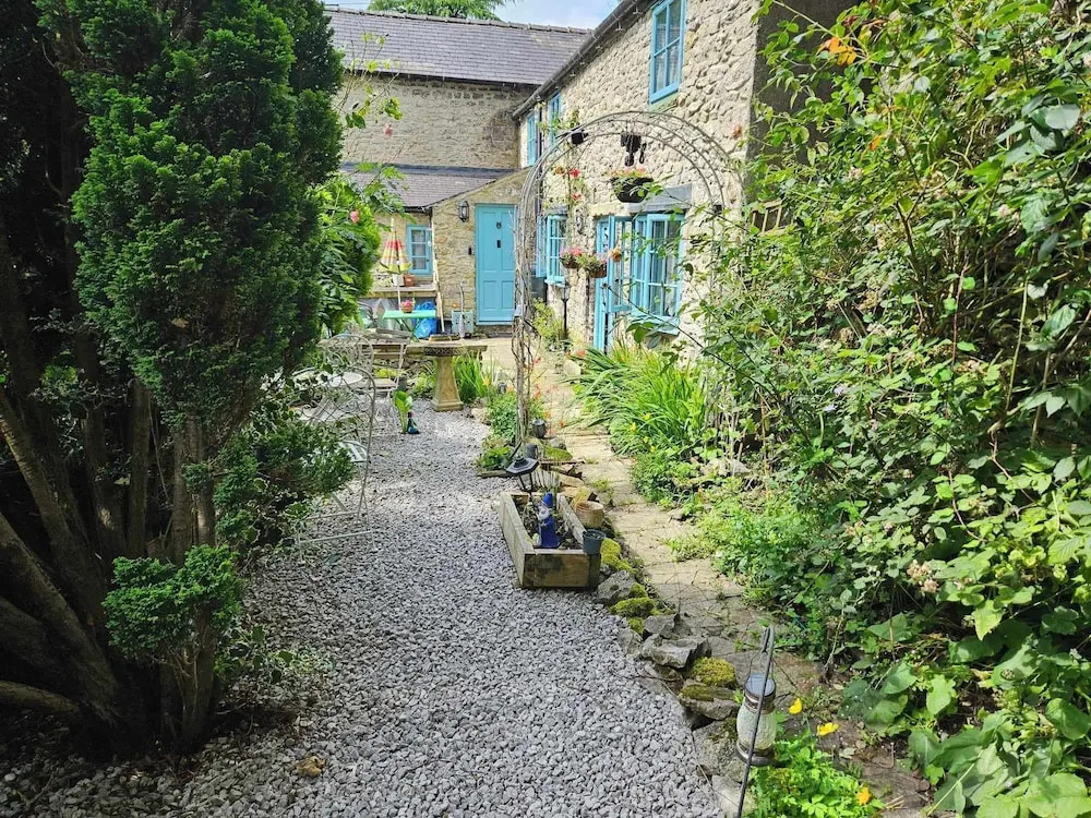 Rose Cottage - Cosy Cottage in Millers Dale