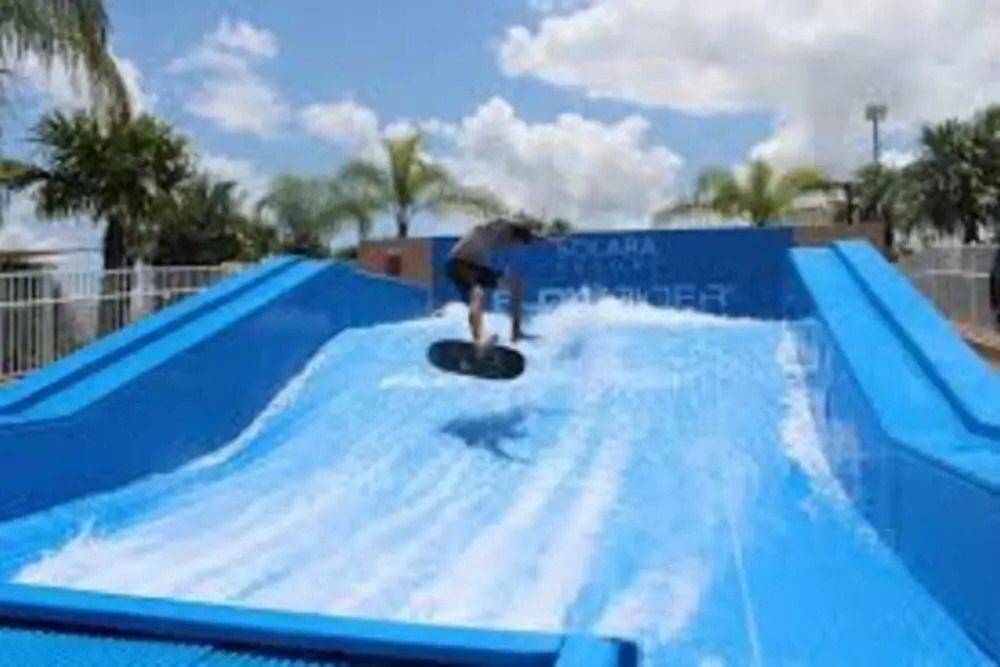 Stunning Property With Pool Located at Solara Resort Near Disney and Attractions