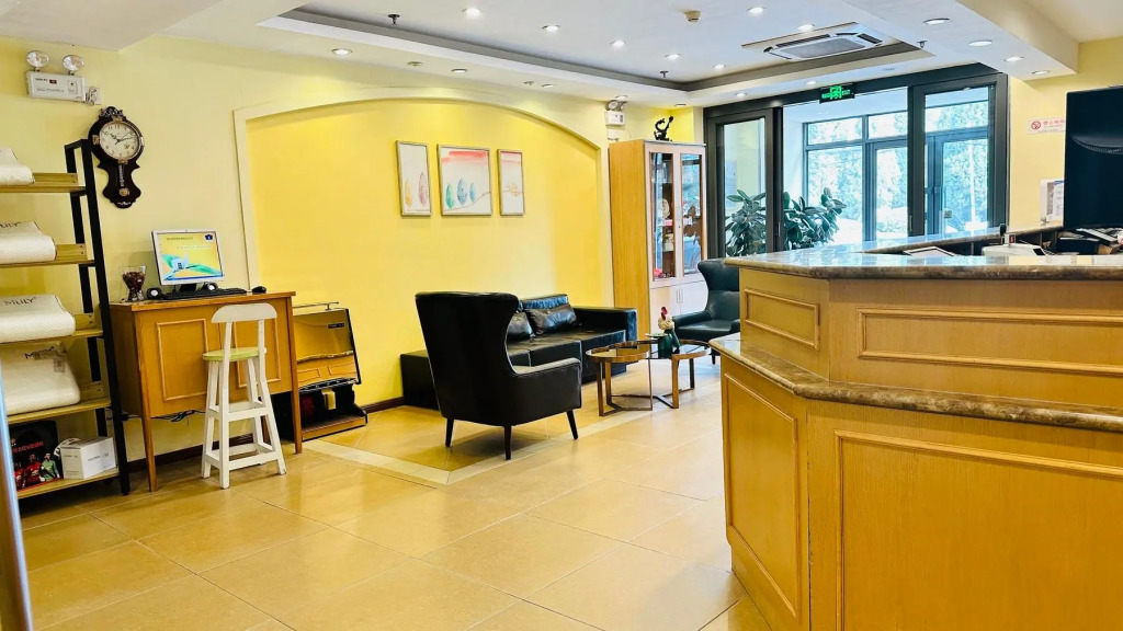 Home Inn Shenyang Zhangshi Development Zone Metro Station