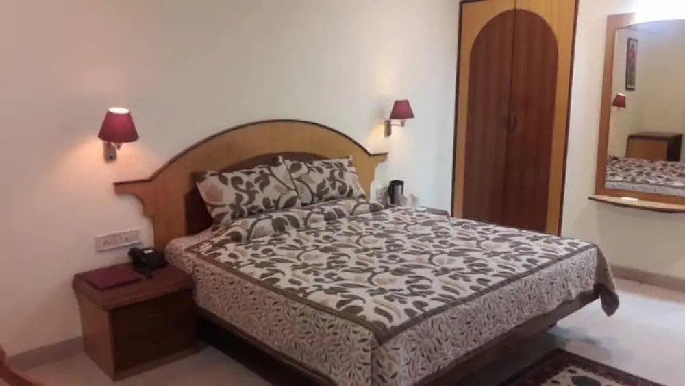 Hotel Grand Riviera