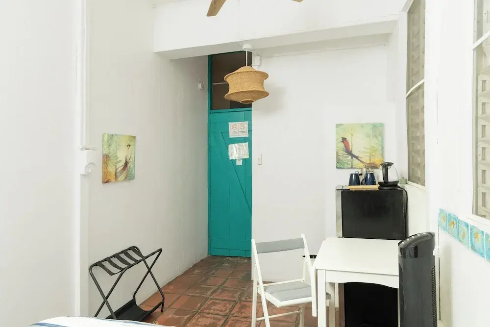 Trade Winds Restaurant & Guest House