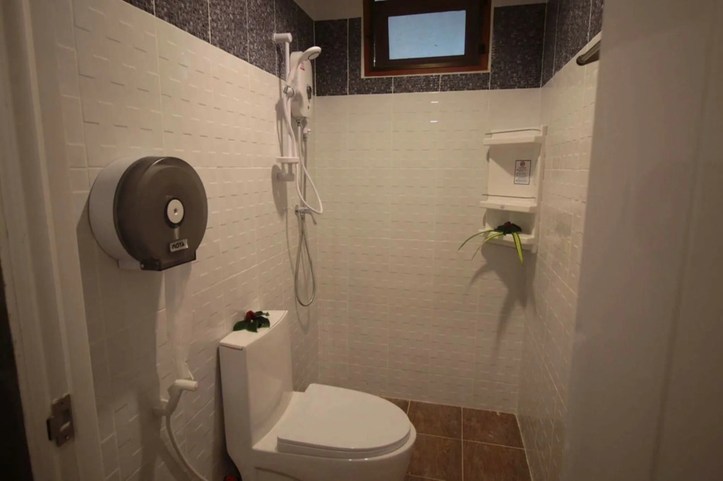 Blanco Hostel Lanta 18 to 35