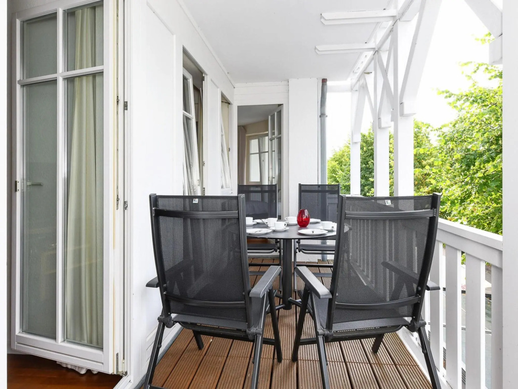 Comforts Near Seaside Charm