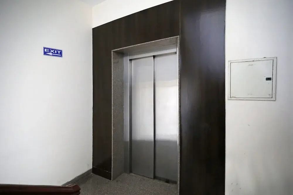 SD Royal Inn By OYO Rooms