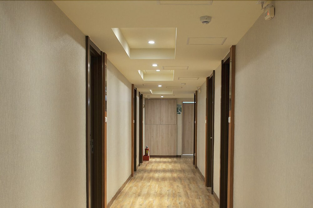 Chillax Inn 知樂愛河館