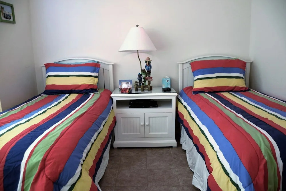 211 Blue Heron - Three Bedroom Townhome