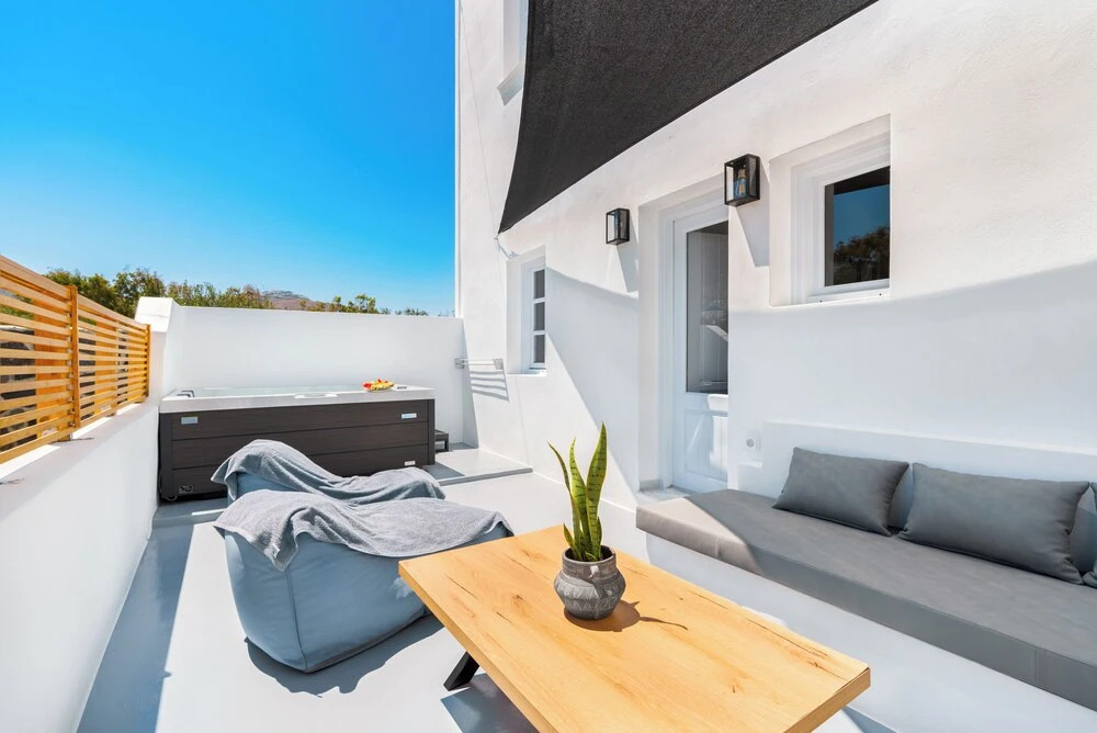Oliva Suites Santorini