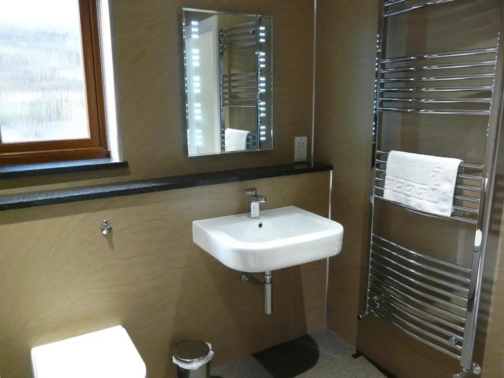 Redwood Lodge