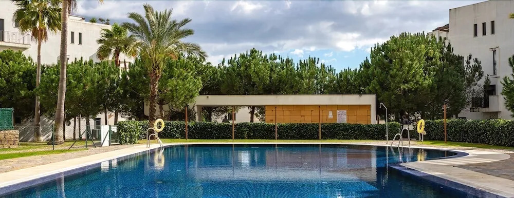 Ground Floor Terrace Apartment in Alamar Ref 31