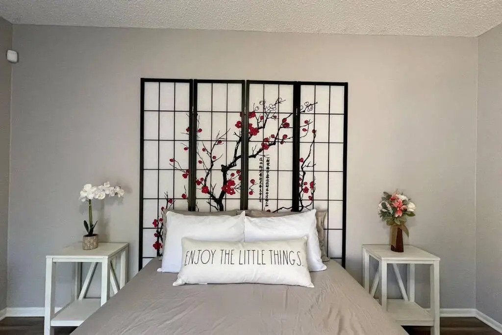 The Cottage by Mall of Louisiana, Baton Rouge