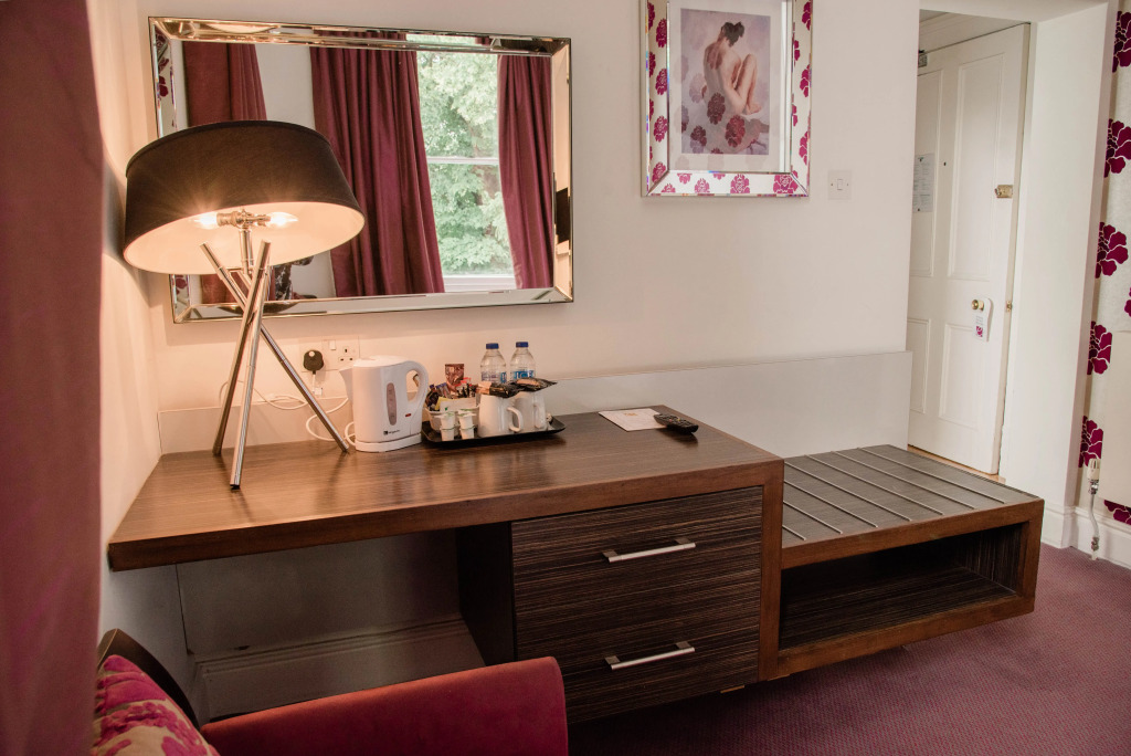Episode Hotel
