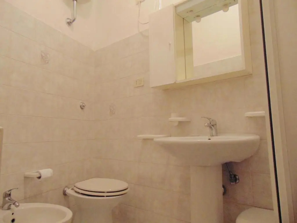 N209 - Numana, Bilocale Con Giardino a 100 Metri Dal Mare