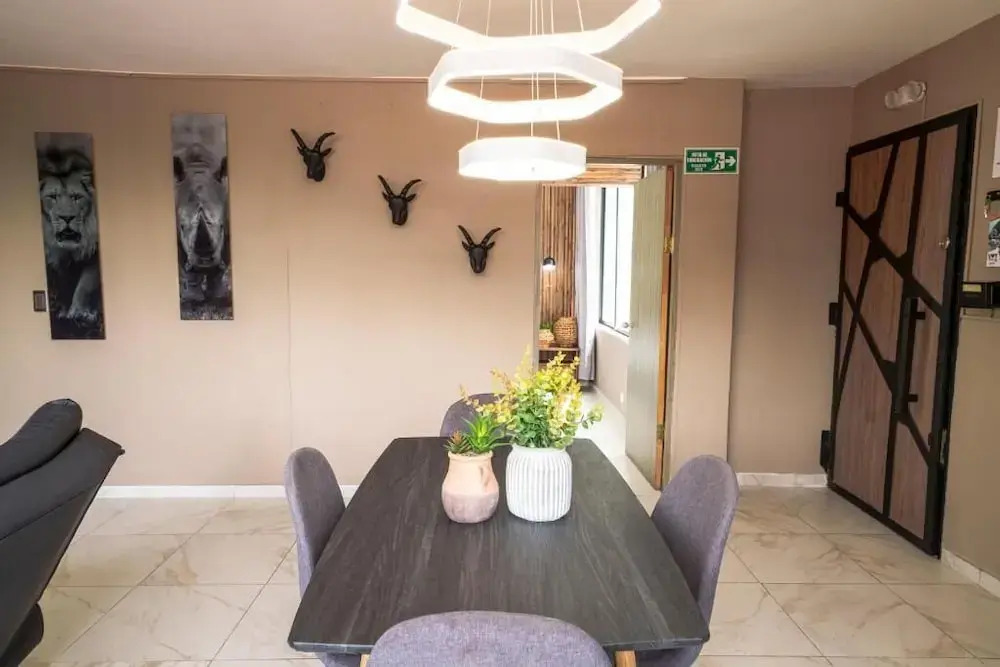 3BR  w Arcade 1 Block from Lleras Park