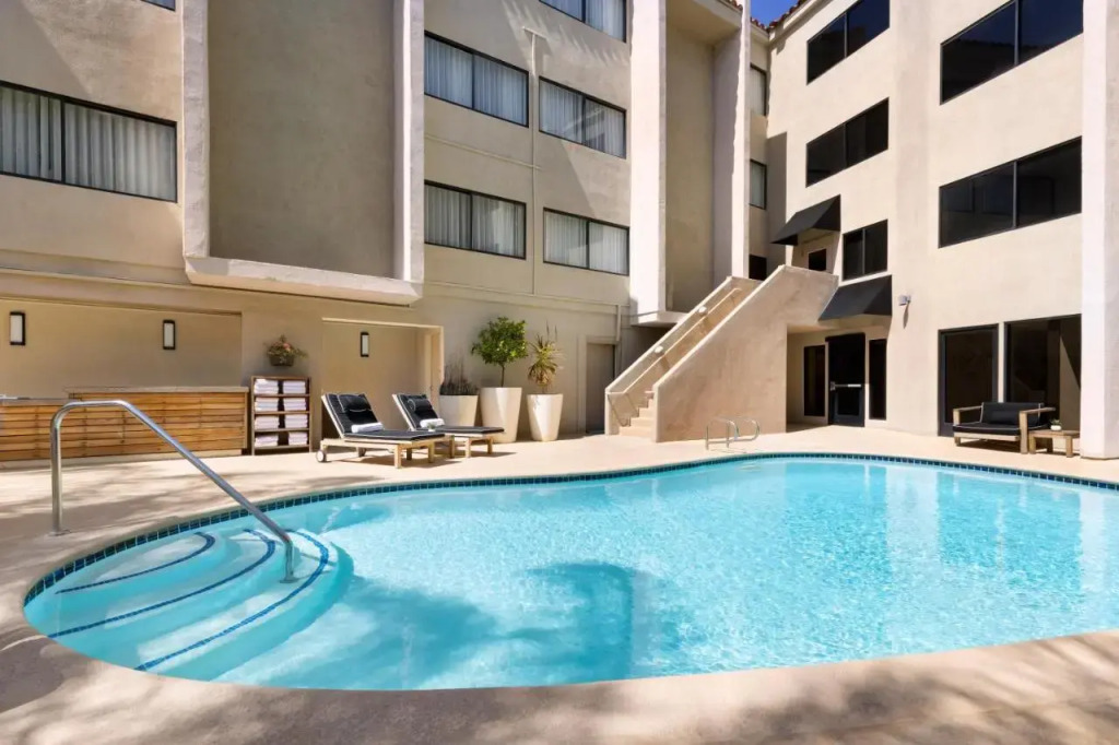 Country Inn & Suites By Carlson Calabasas