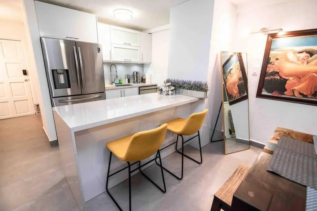 Blissful 3BR Art District Apt with PK & Fast WiFi