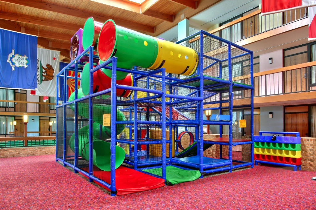MCM Grande FunDome Odessa
