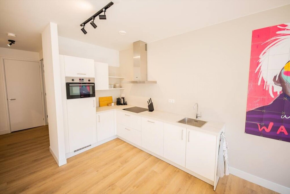 Serviced 1BR Apartments in Utrecht