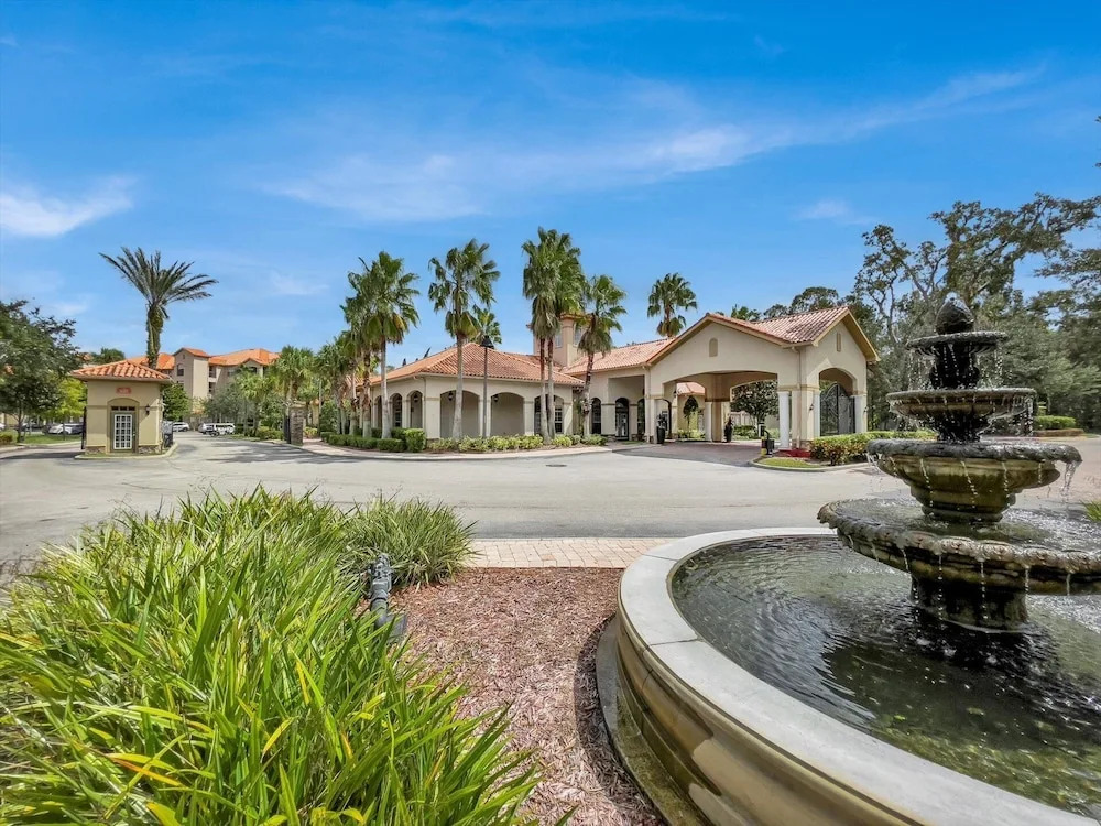 Tuscana Resort 3 Bedroom Condo Clubhouse Access 8 Miles to Disney