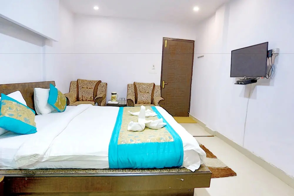 OYO Rooms 022 Ganga Ghat Niketan