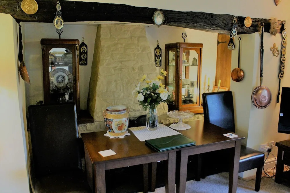 Gwaenynog Farmhouse