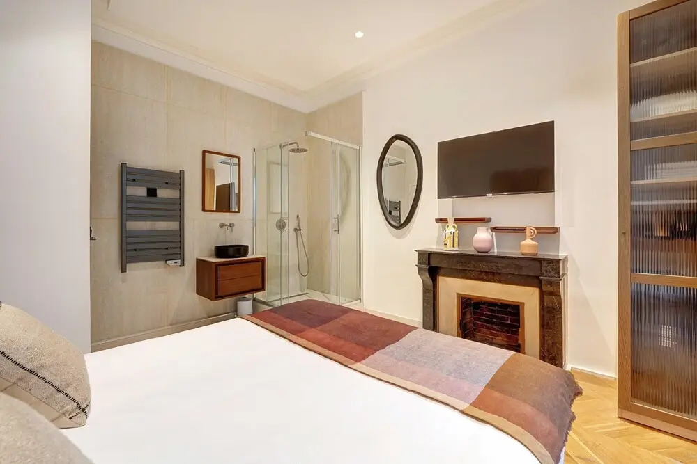 Charm and Elegance for 8p/3br - Grands Boulevards