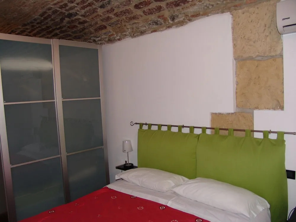 InCentro Apartments