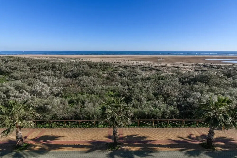 Apartment Right Next to Beach
