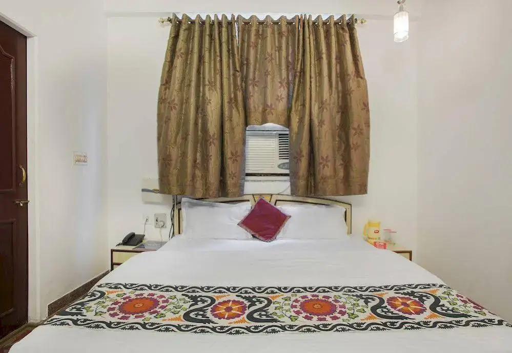 OYO Rooms Raja Park