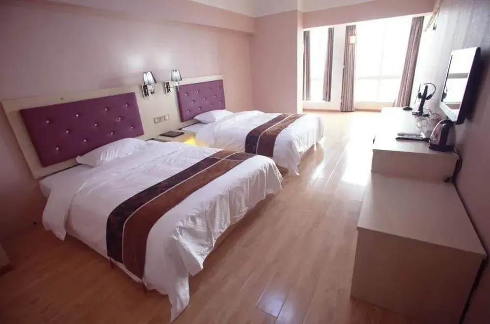 Yayi Hotel