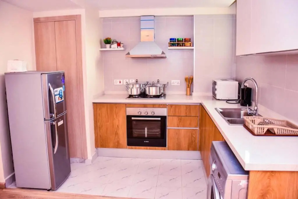 2BR with Balcony, Gym& Pool in Kileleshwa