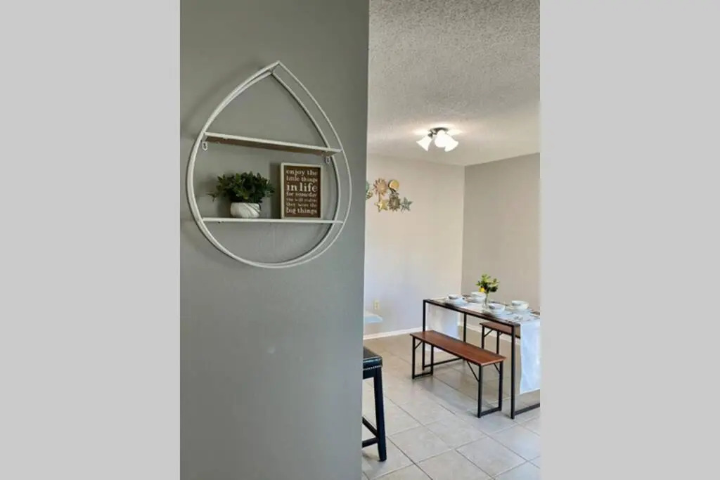 The Cottage by Mall of Louisiana, Baton Rouge