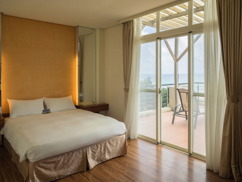 LoveSea 126 Beach Inn