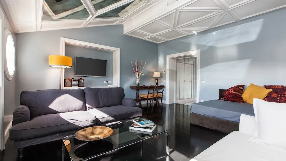 Mandarin Studio Rome