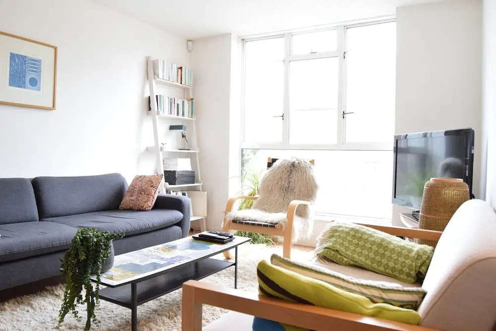 2 Bedroom Apartment in East London