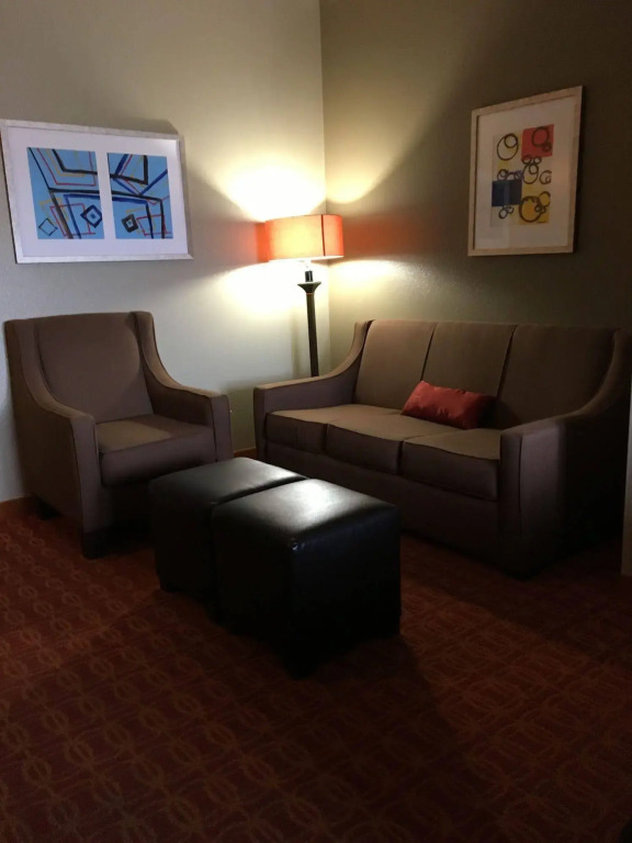 Comfort Inn & Suites near Kino Sports Complex