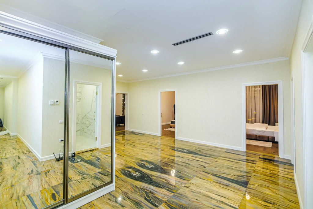 VIP Apartment in Buta palace 703