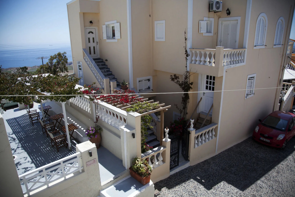 Villa Ilias