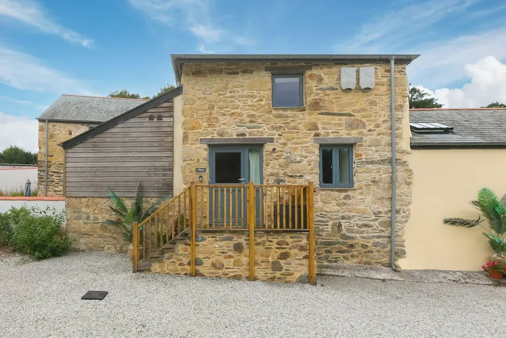 Carines Barns - Pen