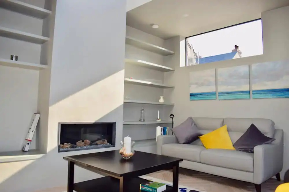 Serene And Modern 2 Bedroom Cottage
