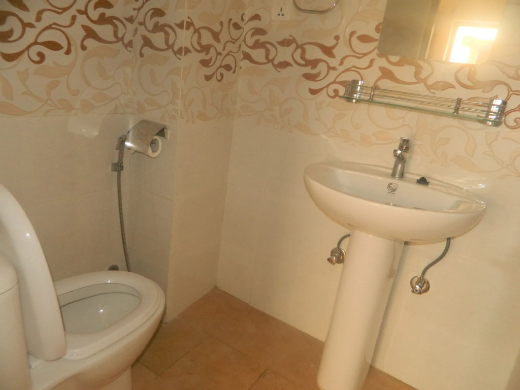 Om Tara Guest House Pvt Ltd