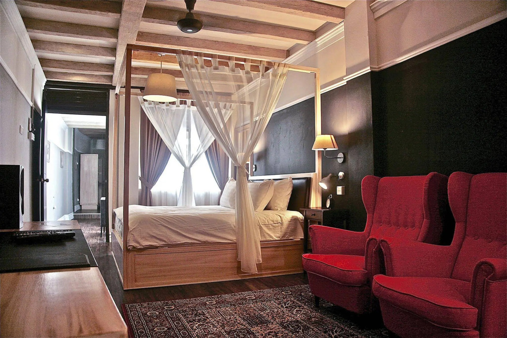 Mango Tree Place - Hideaway