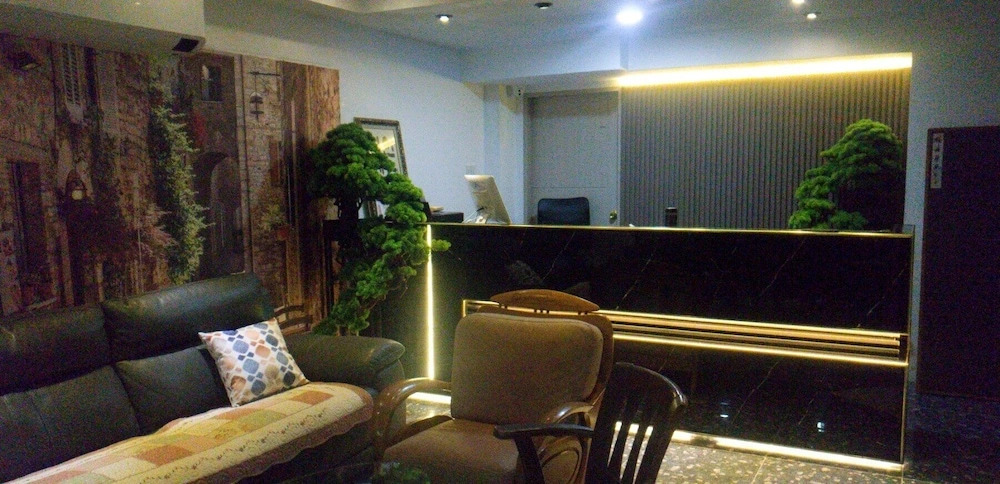 Sky Hotel