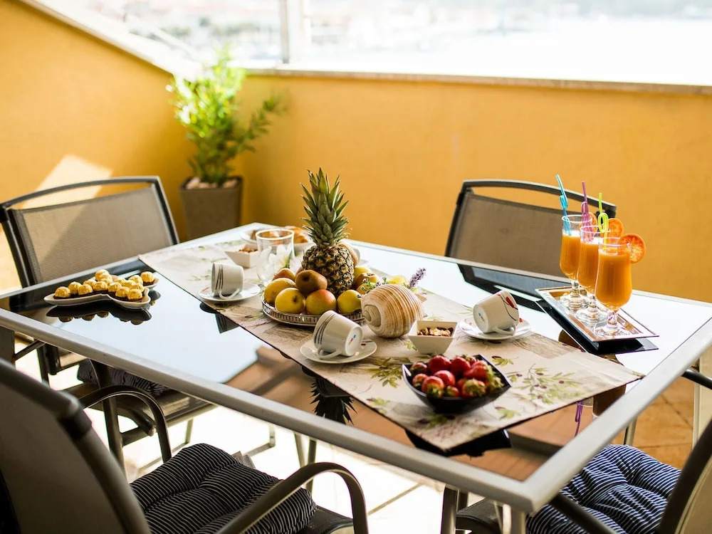 Modern Apartment in Korčula with Terrace