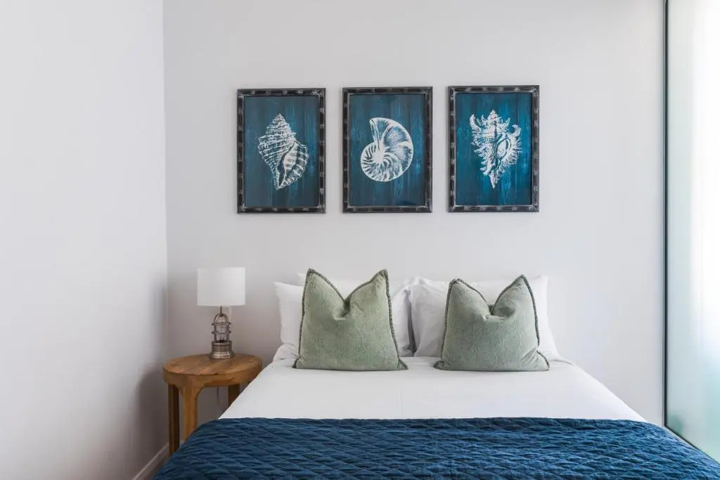 The Clovelly Hotel