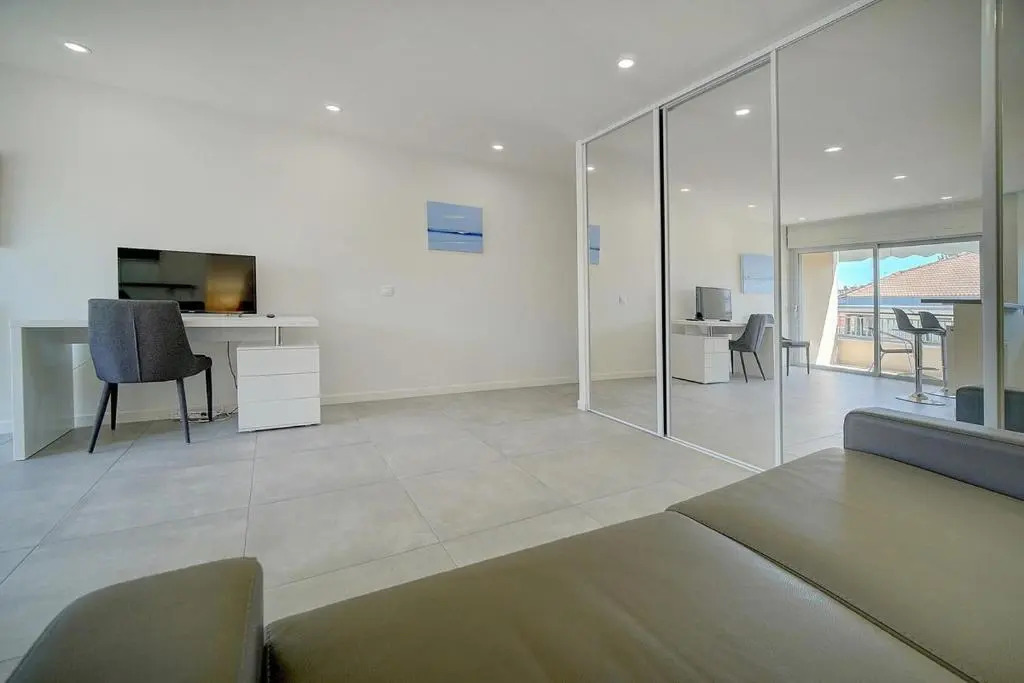 Studio Moderne ET Renove A 2MN Croisette A0b166