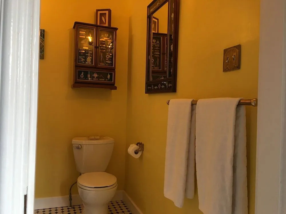 A Seafaring Maiden Bed and Breakfast