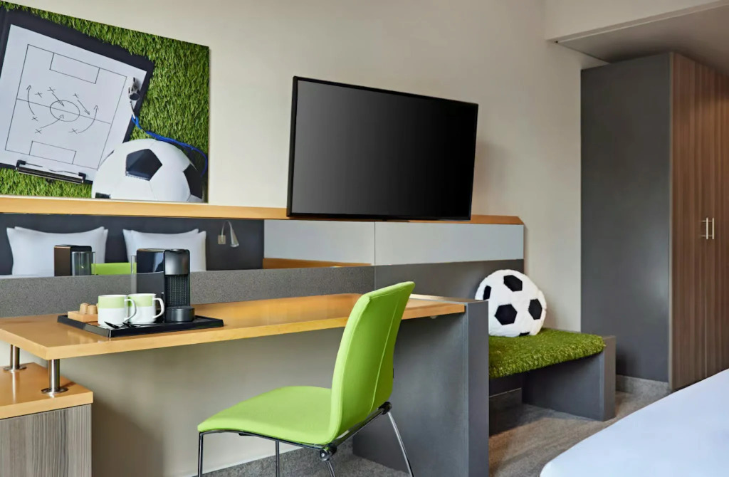 The Curve Hotel BayArena