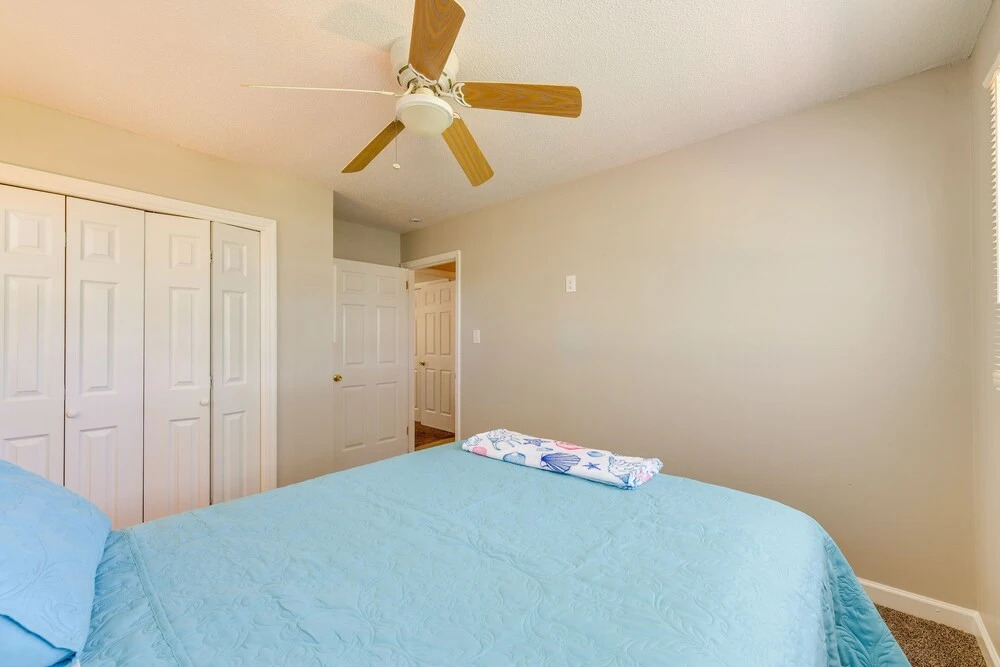 Charming Jonesville Home w/ Grill - Near Wineries!