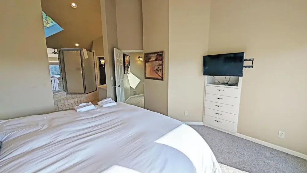 Mt Bachelor Village 424