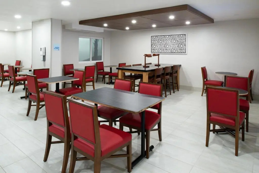Holiday Inn Express - Santa Rosa North by IHG